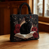 Bolso Artesanal Acolchado - Gato Preto sobre Livros