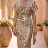 Antonella | Vestido elegante em tecido leve e fluido