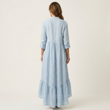 ADRIANNA | VESTIDO MAXI COM GOLA E BOTÕES NA FRENTE E HEM RUFFLE